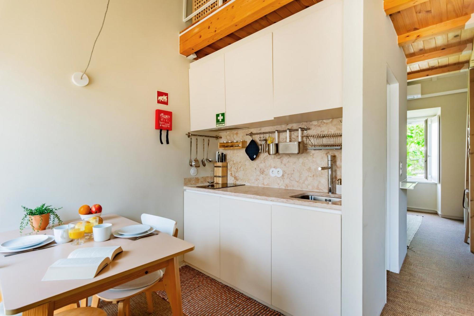 Апартаменты Casa Da Graca Lisbon Hideout Номер фото