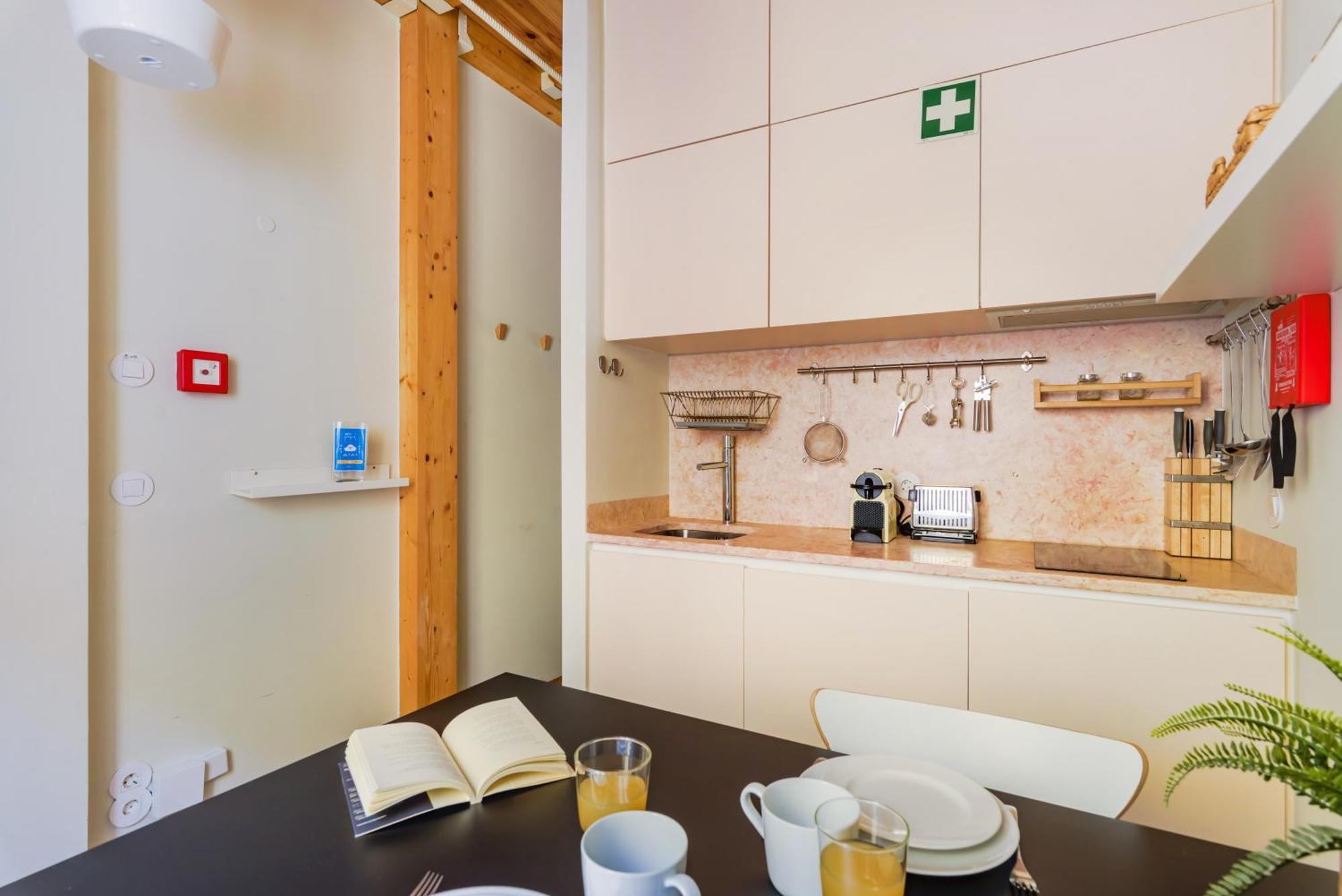 Апартаменты Casa Da Graca Lisbon Hideout Номер фото
